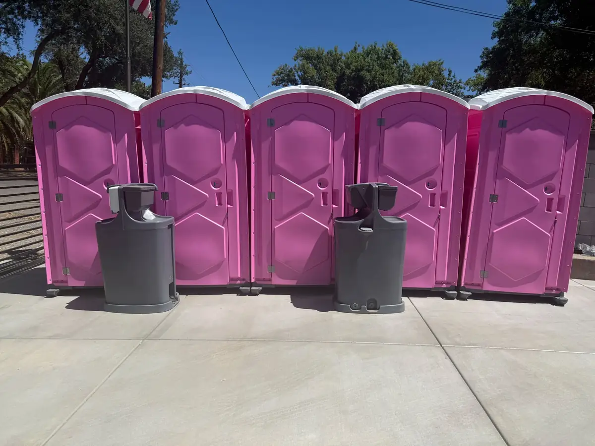How Many Porta Potties Do I Need? The Quick Math